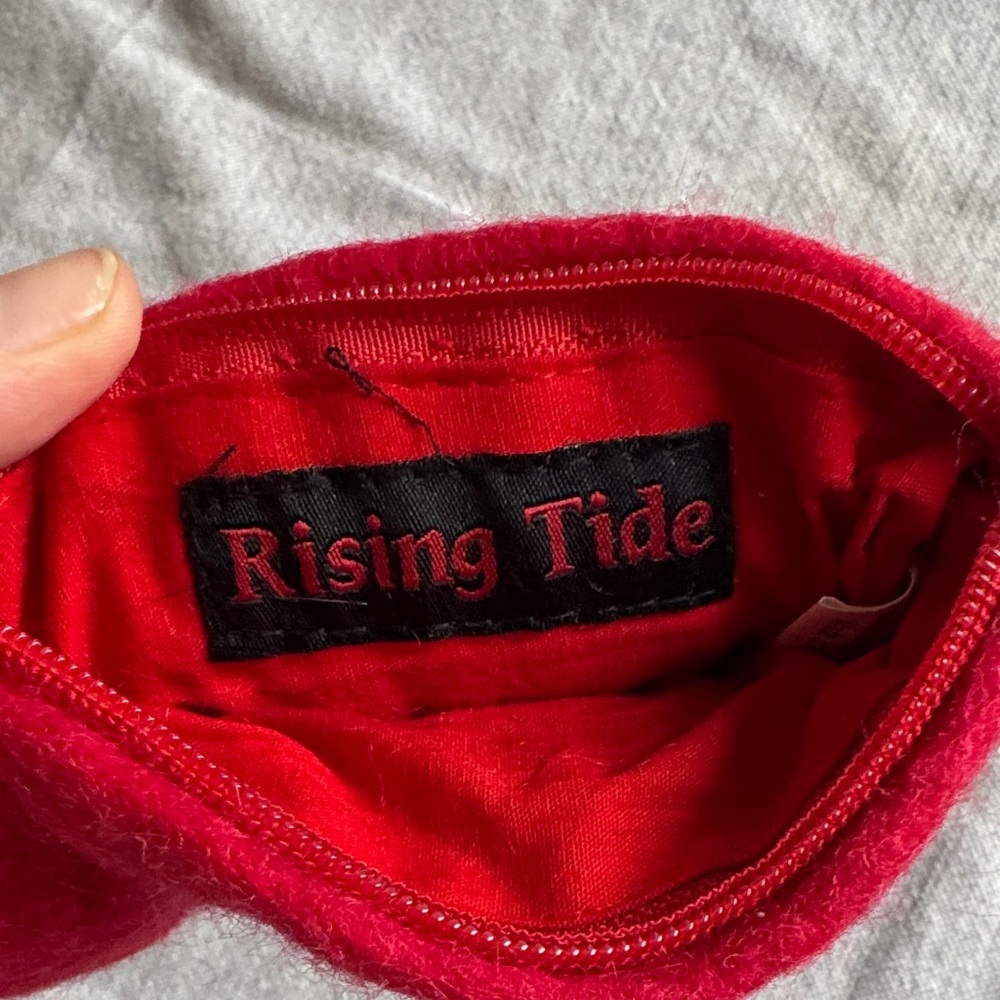 Rising Tide Red and Pink Floral Cosmetic Bag - Picture 2 of 5